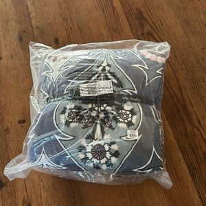 Vera Bradley throw